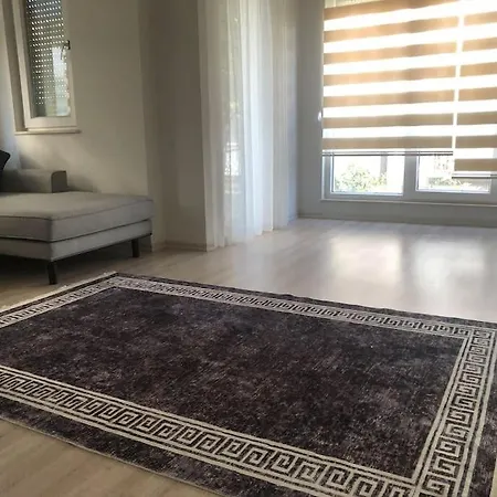Lara Denize Sifir Havuzlu Sifir Esyali 2 Yatak Odali Muhtesem Ev Apartment *