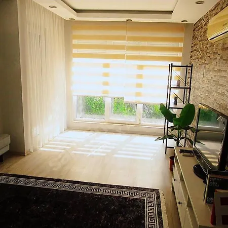 Lara Denize Sifir Havuzlu Sifir Esyali 2 Yatak Odali Muhtesem Ev Apartmán Antalya