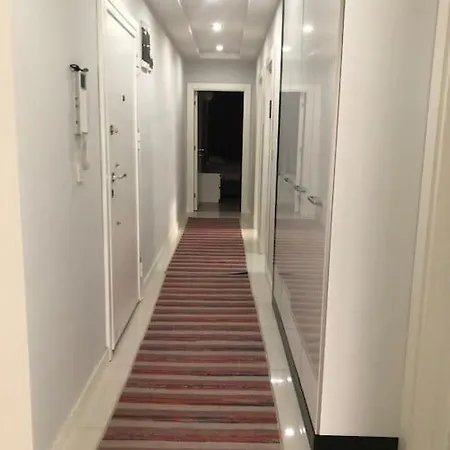 Lara Denize Sifir Havuzlu Sifir Esyali 2 Yatak Odali Muhtesem Ev *