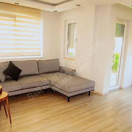 Lara Denize Sifir Havuzlu Sifir Esyali 2 Yatak Odali Muhtesem Ev Apartment Antalya