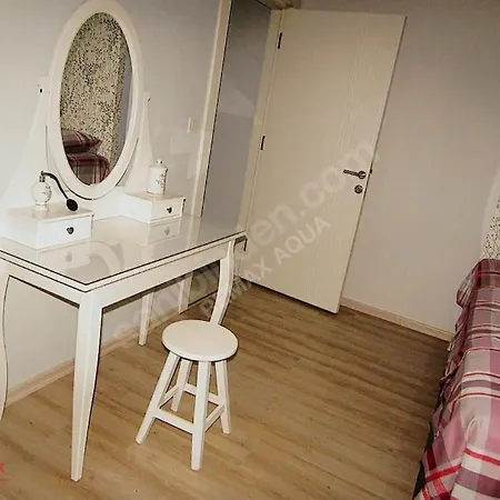 Lara Denize Sifir Havuzlu Sifir Esyali 2 Yatak Odali Muhtesem Ev Apartment Antalya